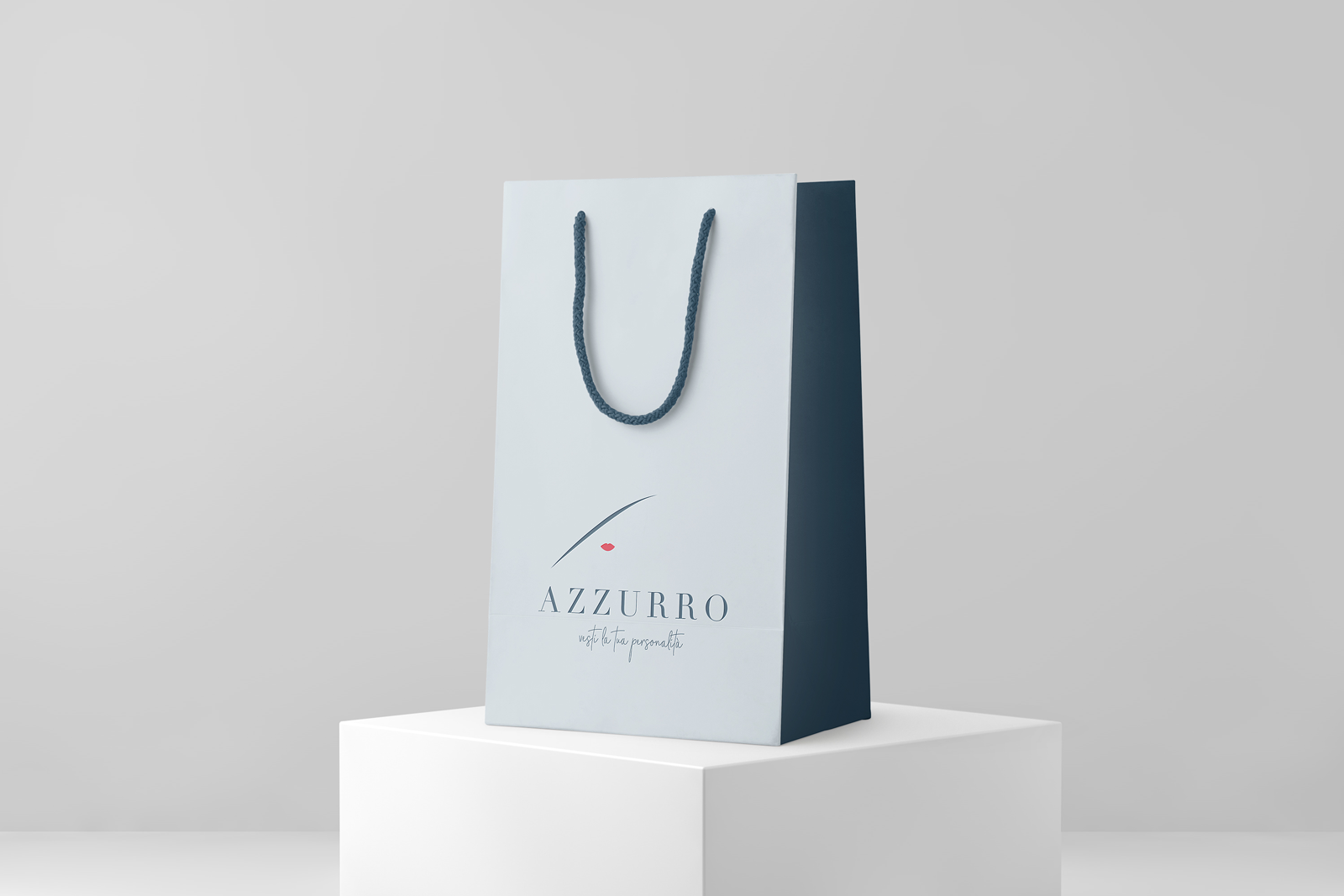 Proposta di shopper in carta per il negozio Azzurro di Chiavenna